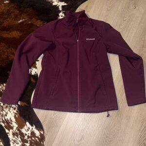 Women’s Columbia fleece lined jacket